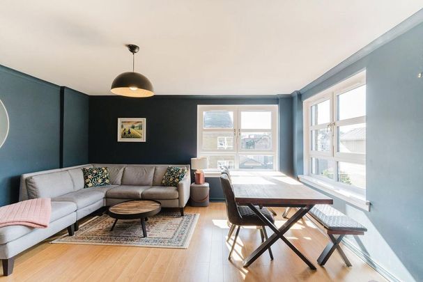 3 bedroom apartment to rent - Photo 1