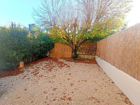 APPARTEMENT T2 + JARDIN, COUR ET PARKING - Photo 5