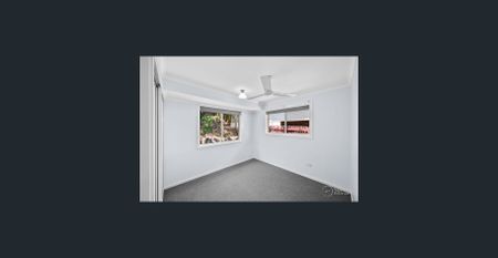 Lowset home ready for new tenants - Photo 5