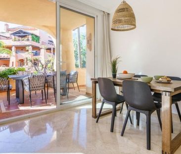 2 room luxury Flat for rent in Marbella, Andalusia - Photo 3