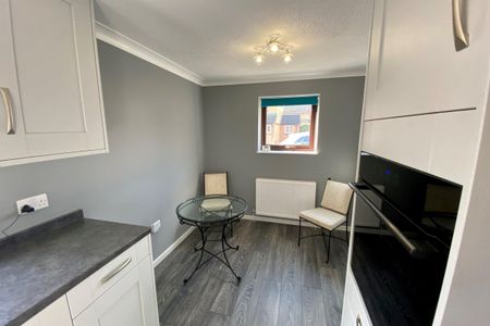 Cherry Tree Close - Photo 3