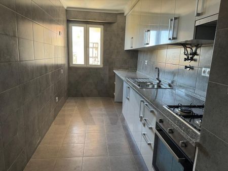 OEIRAS, Lisbon - Photo 2