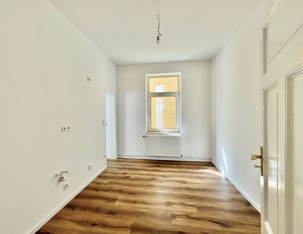 Frisch renoviert: Großzügige & helle 3-Zimmer-Altbauwohnung mit Charme - Photo 1