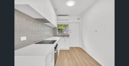 Easy-Care Unit Offering an Exceptional Lifestyle! - Photo 2