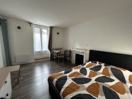 Appartement RUE COQUEBERT - Photo 3