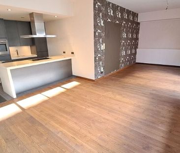 Appartement te huur in Brugge voor € 965 met 2 slaapkamers - Photo 3
