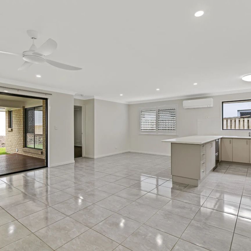Beautifully Renovated 4-Bedroom Home in Central Maroochydore - Photo 1