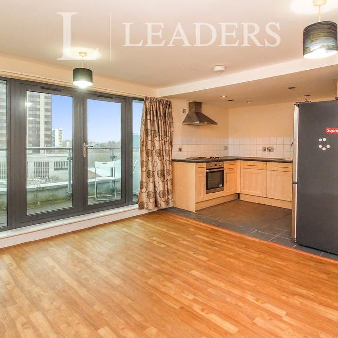 2 bedroom flat to rent - Photo 1