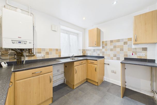 62 Raeburn Road, S14 - Photo 1