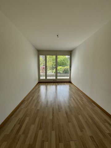 "Zentrale, ruhige Lage mit Sicht ins Grüne" - Photo 4