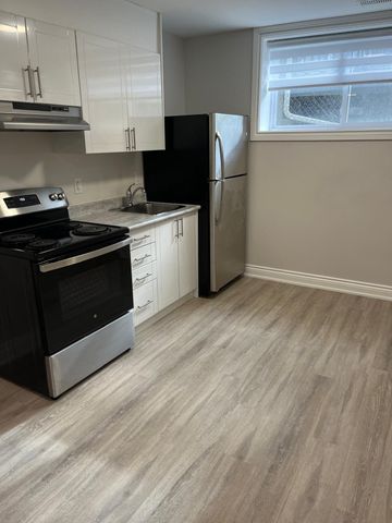 For Lease - 112 Fairholme Avenue Unit# 2, Toronto, Ontario - Photo 3