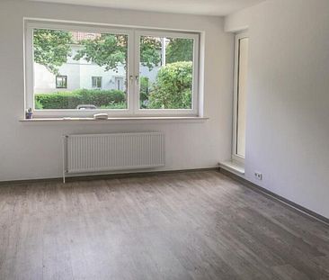 Bürgerparknähe: Gut geschnittene 3-Zimmer-Wohnung mit Balkon sowie großzügigem Mehrzweckraum - Foto 2