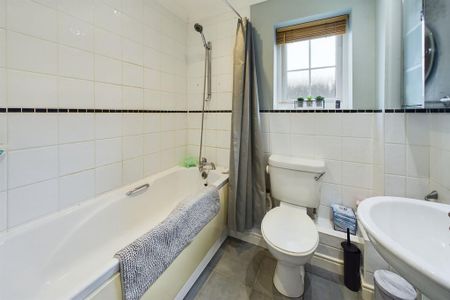 2 bedroom flat to rent - Photo 5