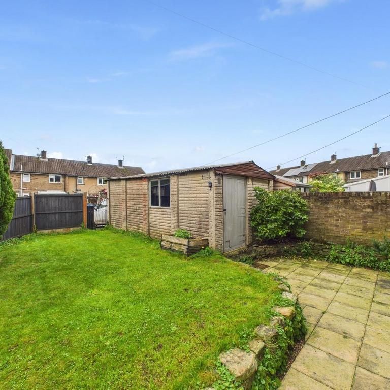 3 bedroom end of terrace house to rent - Photo 1