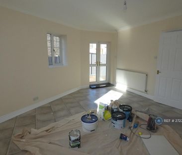 2 bedroom bungalow to rent - Photo 3