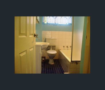 Handy Location - Photo 4