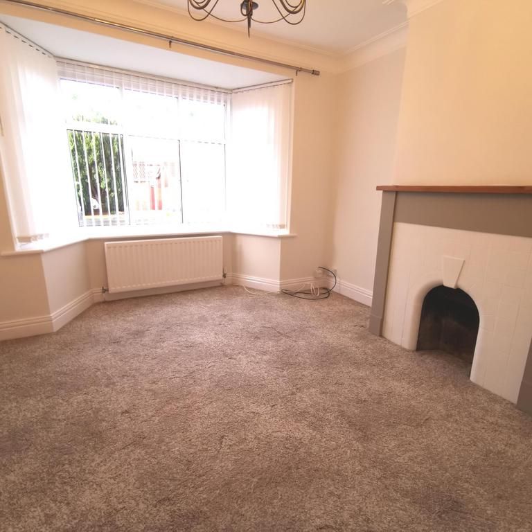 3 bedroom flat to rent - Photo 1