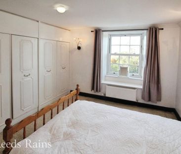 2 bedroom terraced house to rent - Photo 5