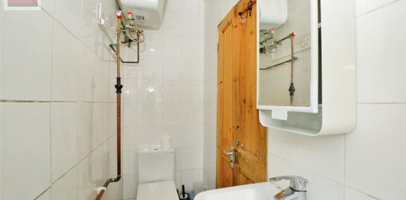 Cecil Road, Hounslow - Photo 2