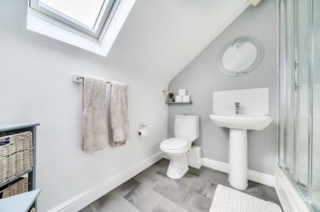 3 bedroom terraced house to rent - Photo 4