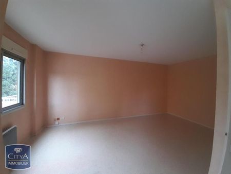 Location Appartement 1 pièce 31m² BOURG EN BRESSE 01000 - Photo 5