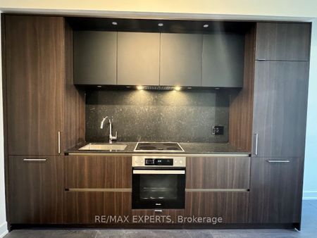 For Lease - 15 Mercer Street Unit# 716, Toronto, Ontario - Photo 2