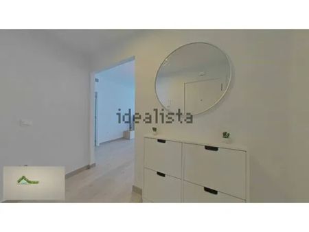 Alquiler de piso en Calle Dámaso Alonso - Photo 2