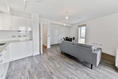 3 bedroom apartment - Photo 3