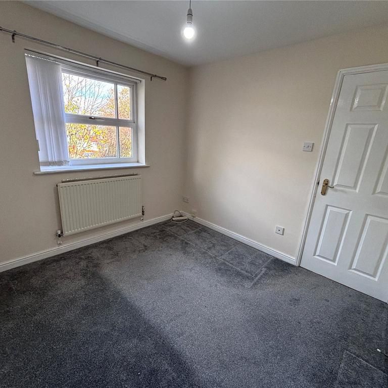 4 bedroom detached house to rent - Photo 1