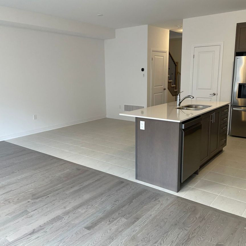 For Lease - 913 Douro Street, Stratford, Ontario - Photo 1