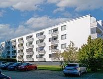 Ihr neues und modernisiertes Zuhause in zentraler Lage! - Photo 1