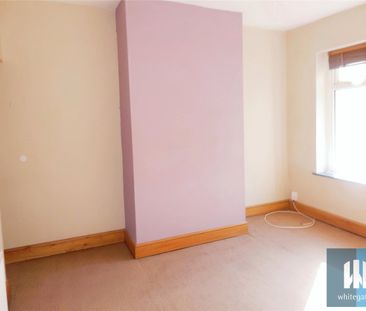 Church Lane, Moldgreen, Huddersfield, HD5 - Photo 3