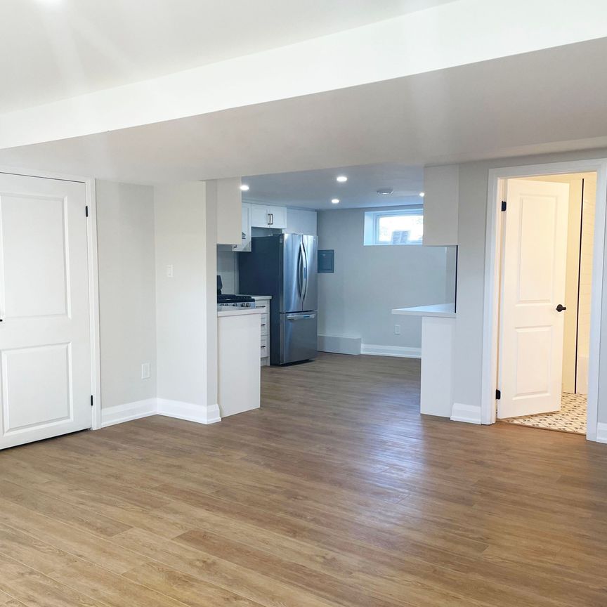 For Lease - 533 Carman Court Unit# Lower, Oshawa, Ontario - Photo 1