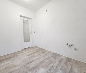 Das ist die Wohnung in der ruhigen Gegend mit Blick ins Grüne *1 Mo... - Foto 1