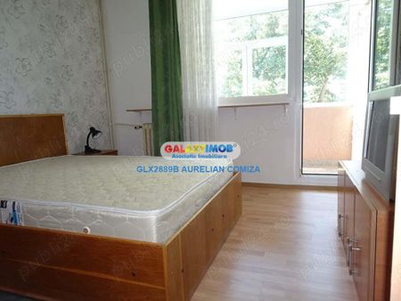 Inchiriere apartament cu 3 camere decomandat Ozana - Fotografie 2