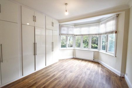 4 bedroom semi-detached house to rent - Photo 5