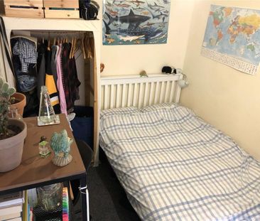 4 bedroom terraced house to rent - Photo 3