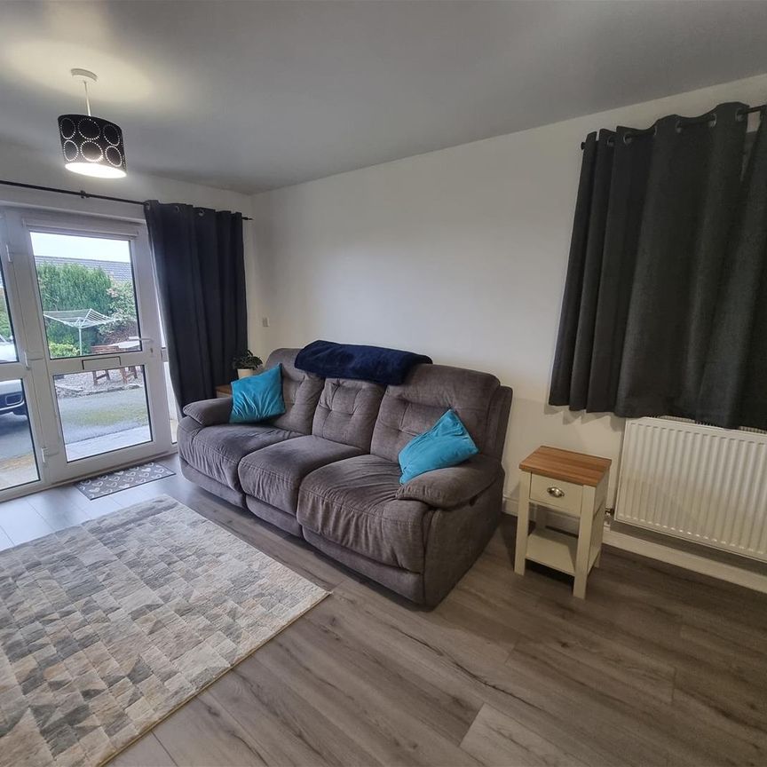 Meendhurst Road, Cinderford - Photo 1