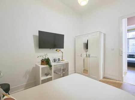 Largo Vitorino Damásio, Lisbon, Lisbon 1200-872 - Photo 4