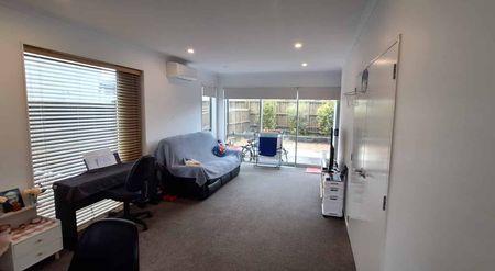Lovely Townhouse in the Great Hobsonville Community - Photo 4