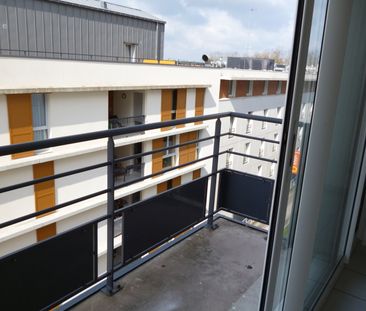 Location Appartement 2 pièces 42m² ORLEANS 45000 - Photo 3