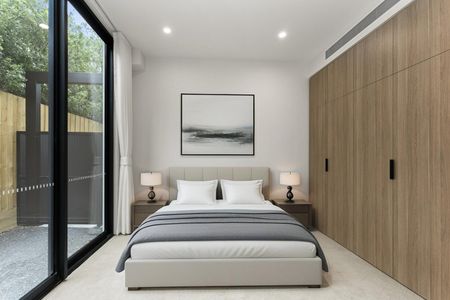 CONTEMPORARY FAMILY LUXURY IN A BEAUTIFUL LEAFY SETTING - Photo 3