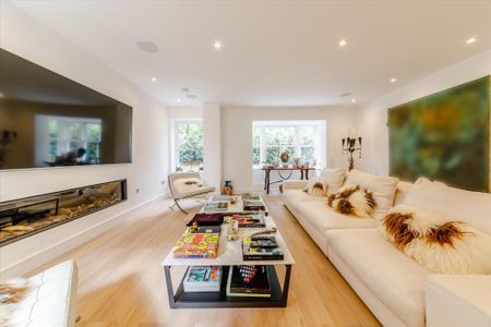 5 bedroom detached house to rent - Photo 4