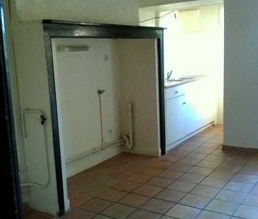 Location Appartement 5 pièces 121m² SETE 34200 - Photo 4