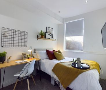 1 bedroom in a house share to rent - Photo 5
