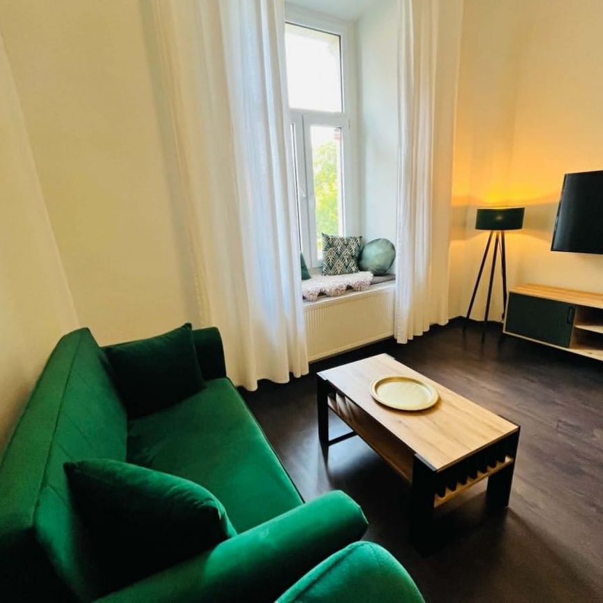 Elegancka kawalerka w centrum Sosnowca 33 m² - Photo 1