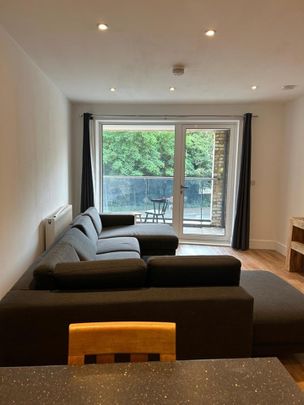 1 Bed Flat, Montagu House, W12 - Photo 1