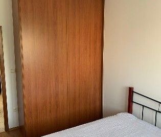 Prenájom 2-izbového bytu s garážou, klímou a balkónom - Photo 6
