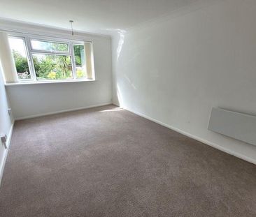2 bedroom maisonette to rent - Photo 2