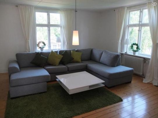 VILLA I SUNDBYBERG UTHYRES - Photo 1